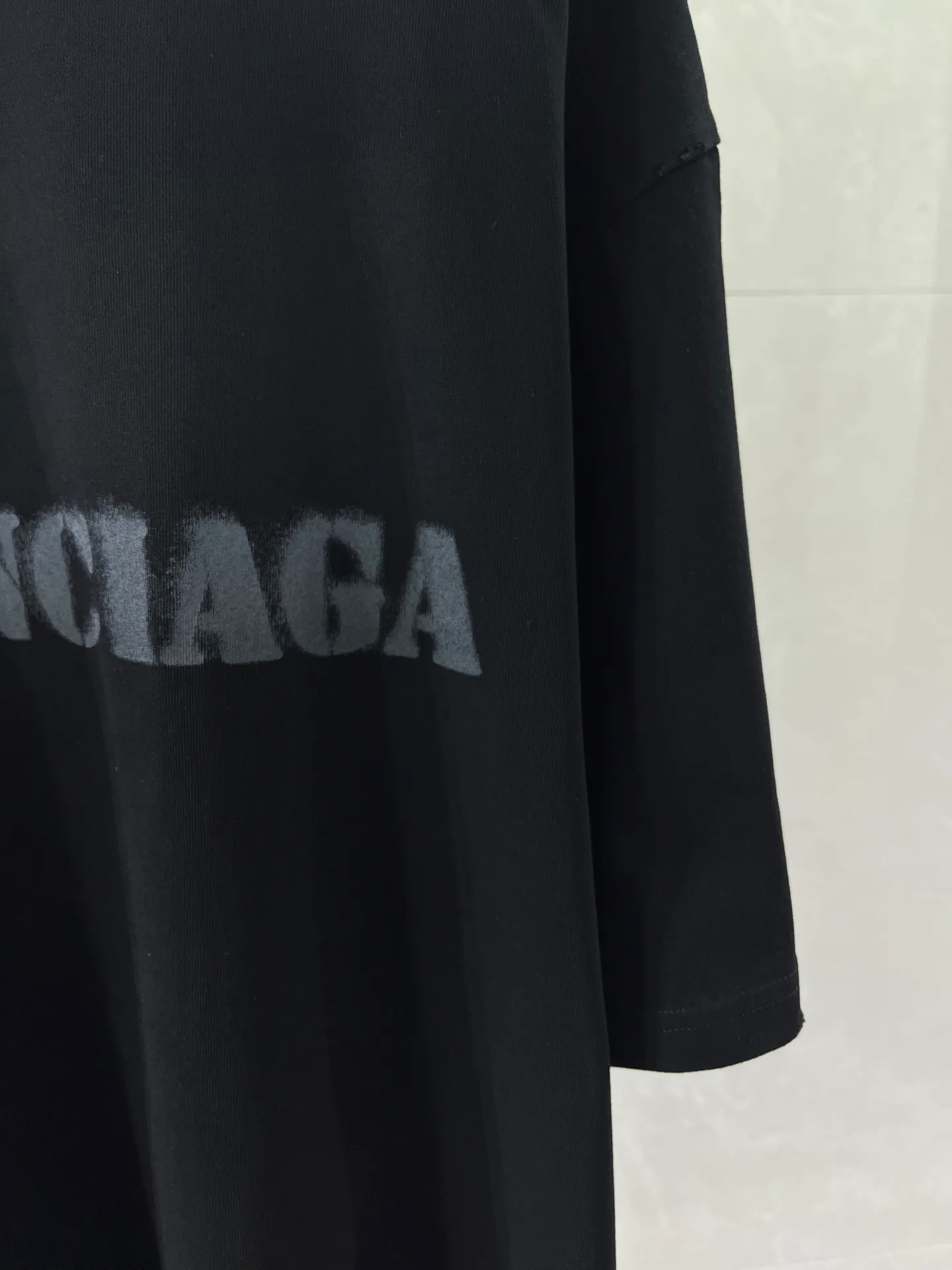 P105💰 -BALENCIAGA- T 、 300 . LOGO ， ， ， Os Same Style ：Black Size：XS L 8126